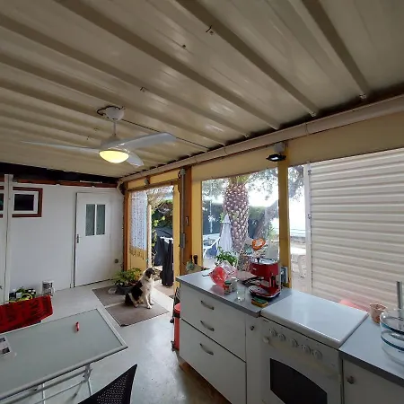 Mobil-Home Vue Mer Exeptionnelle مكان تخييم Saint-Raphaël